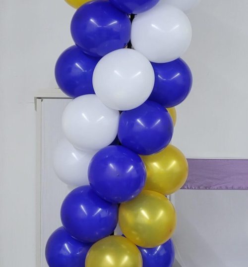 D18